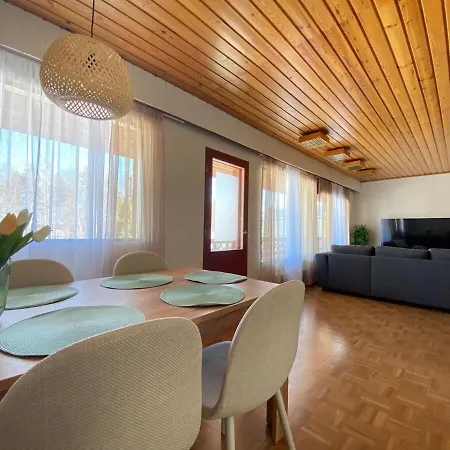 Lakevew House Dom wakacyjny *
